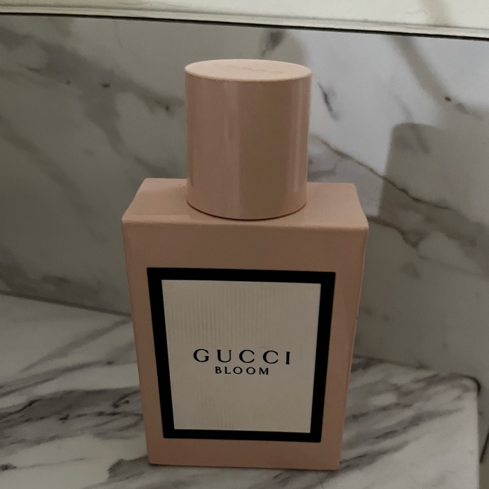 Gucci bloom perfume